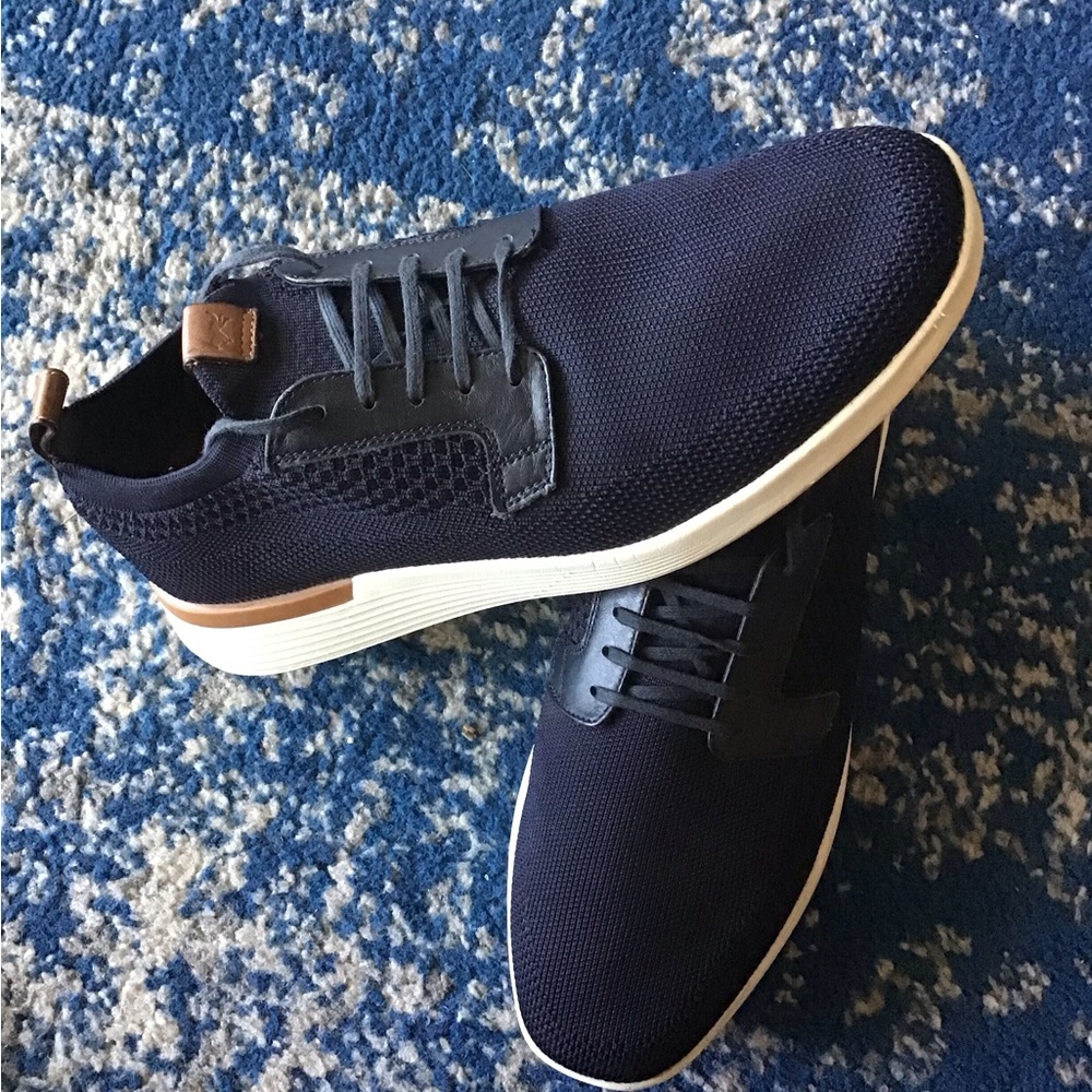 WOLF & SHEPHERD SwiftKnit Derby Sneakers